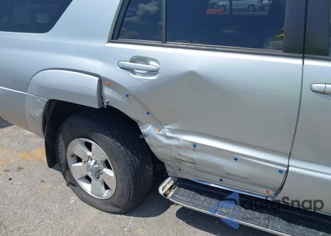 2004 Toyota 4Runner Limited V8 z USA, uszkodzony, nr VIN JTEBT17R240044593